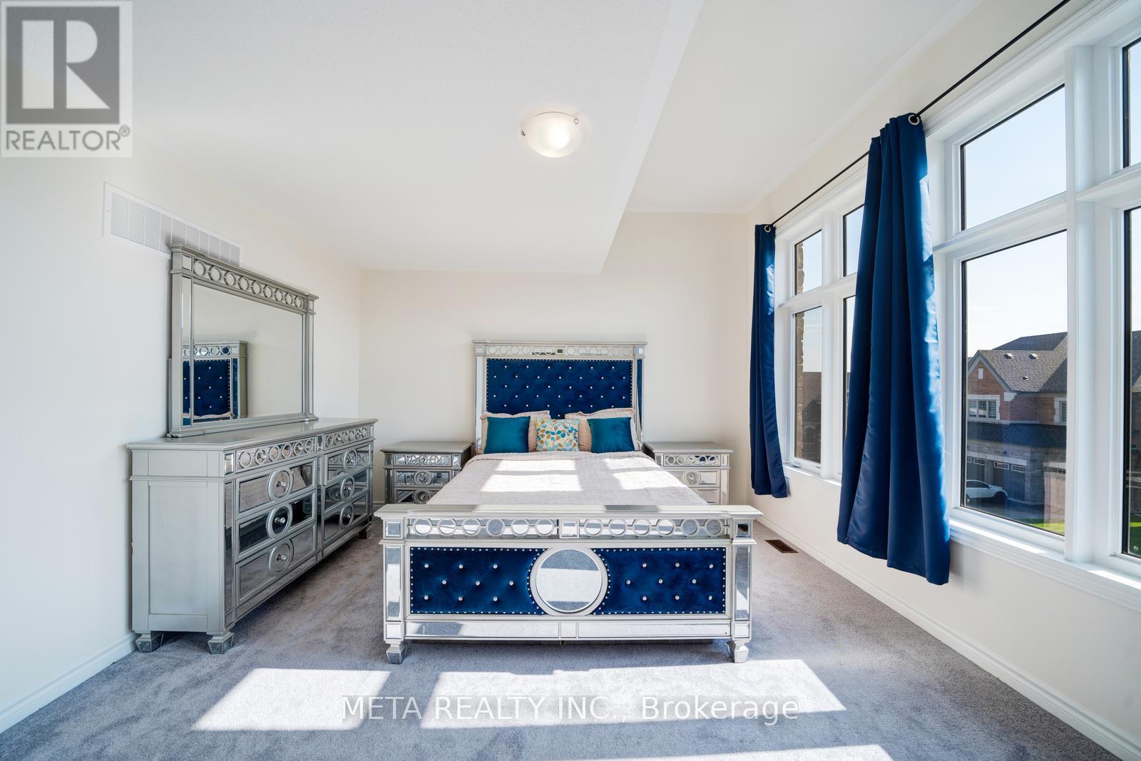 Photo 30 of 189 Thompson Drive, East Gwillimbury ON