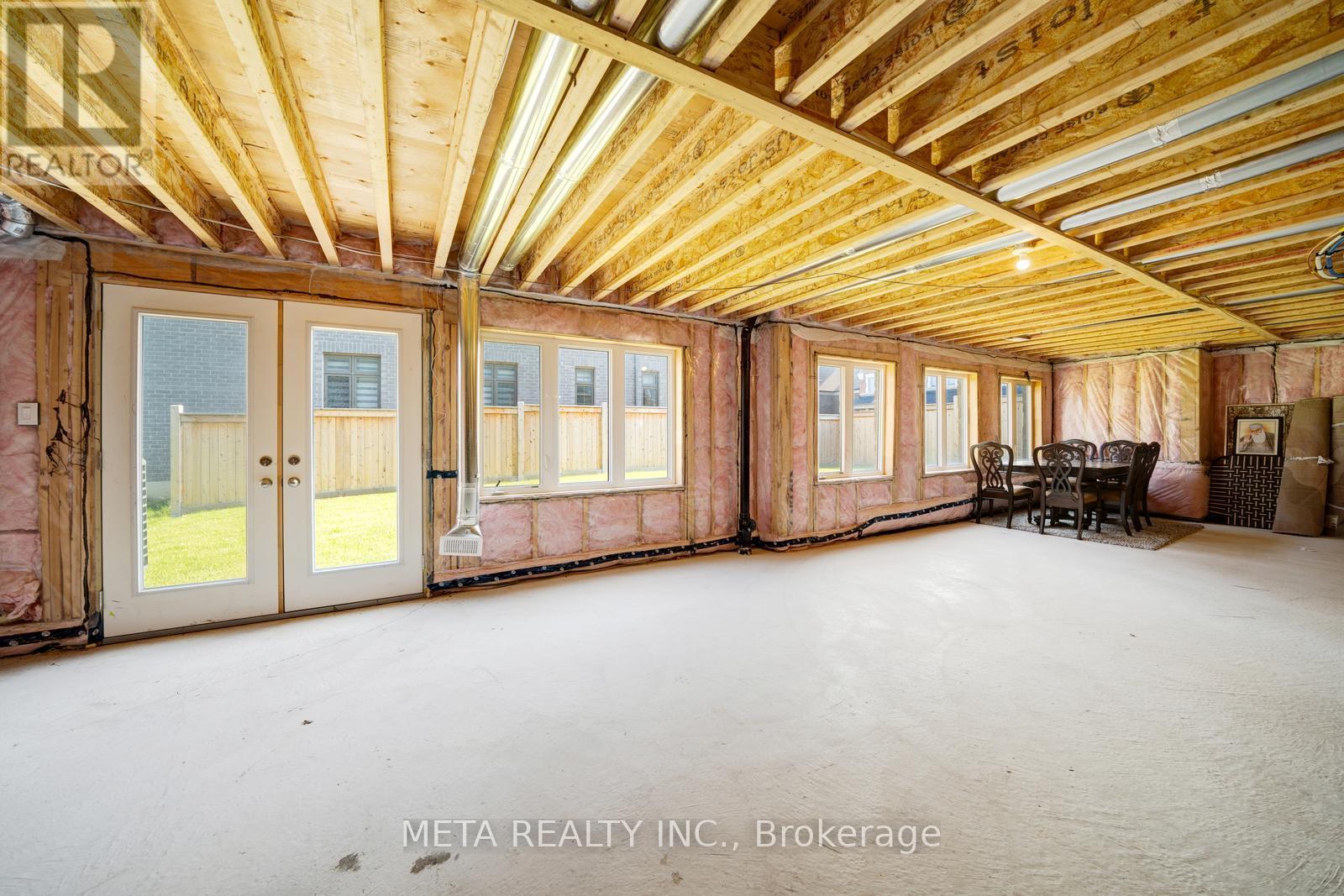 Photo 40 of 189 Thompson Drive, East Gwillimbury ON