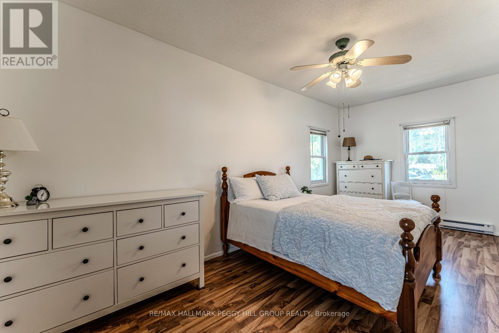 Photo 10 of 5580 Penetanguishene Road, Springwater ON