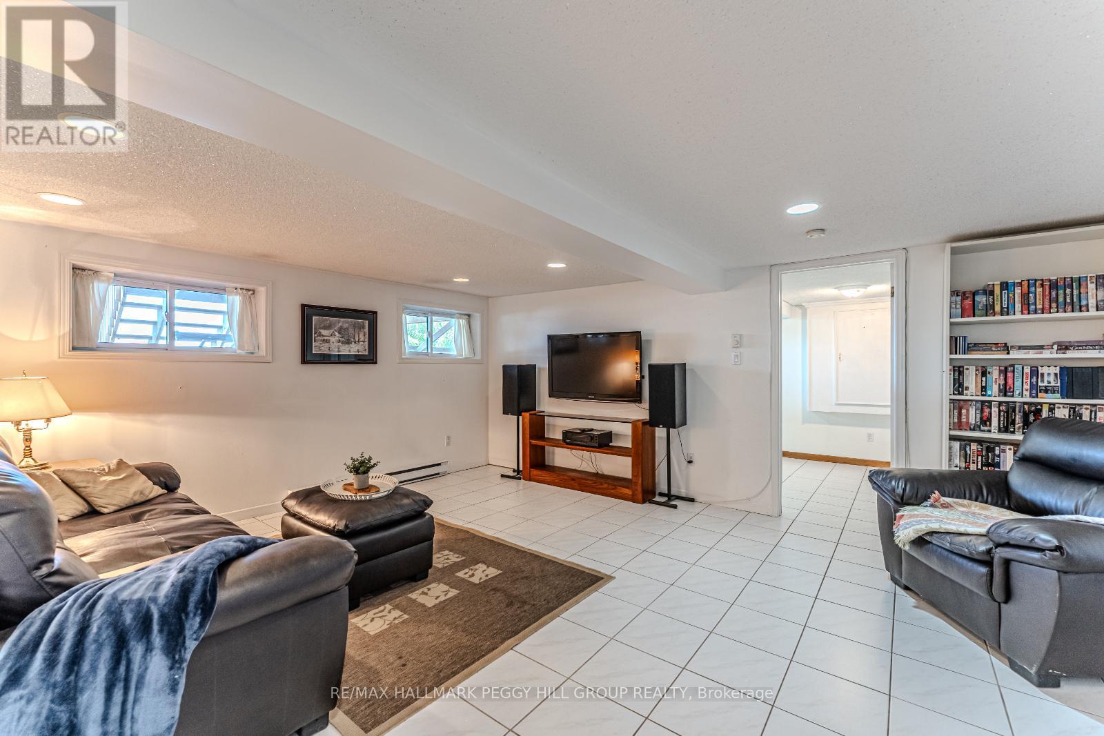 Photo 12 of 5580 Penetanguishene Road, Springwater ON