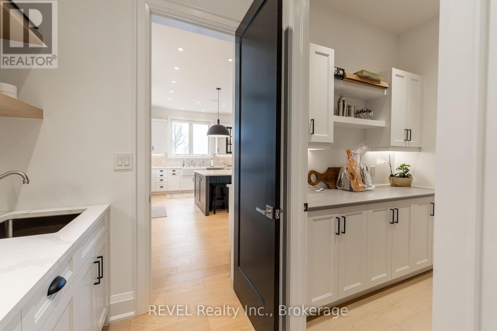 Photo 15 of 7515 Sherrilee Crescent, Niagara Falls ON