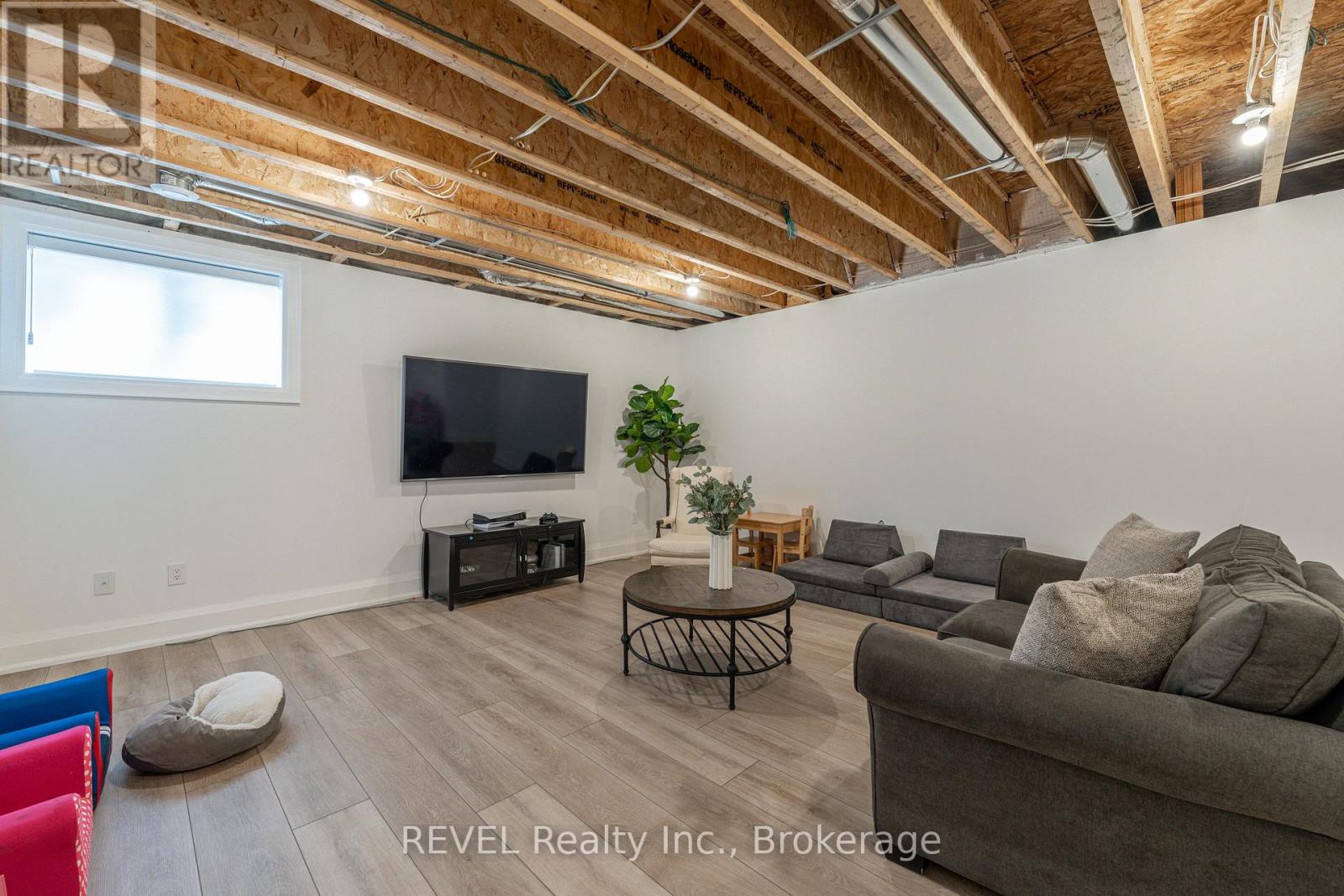 Photo 38 of 7515 Sherrilee Crescent, Niagara Falls ON
