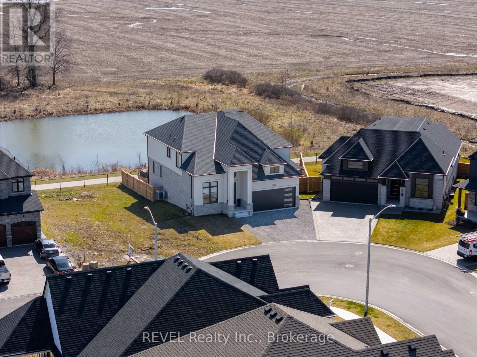 Photo 6 of 7515 Sherrilee Crescent, Niagara Falls ON