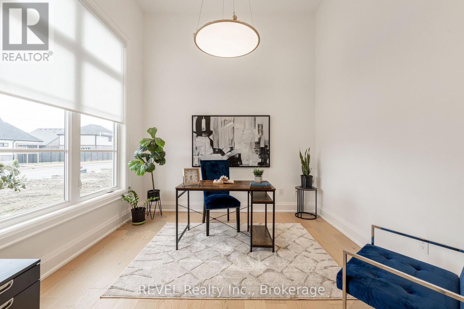 Photo 9 of 7515 Sherrilee Crescent, Niagara Falls ON