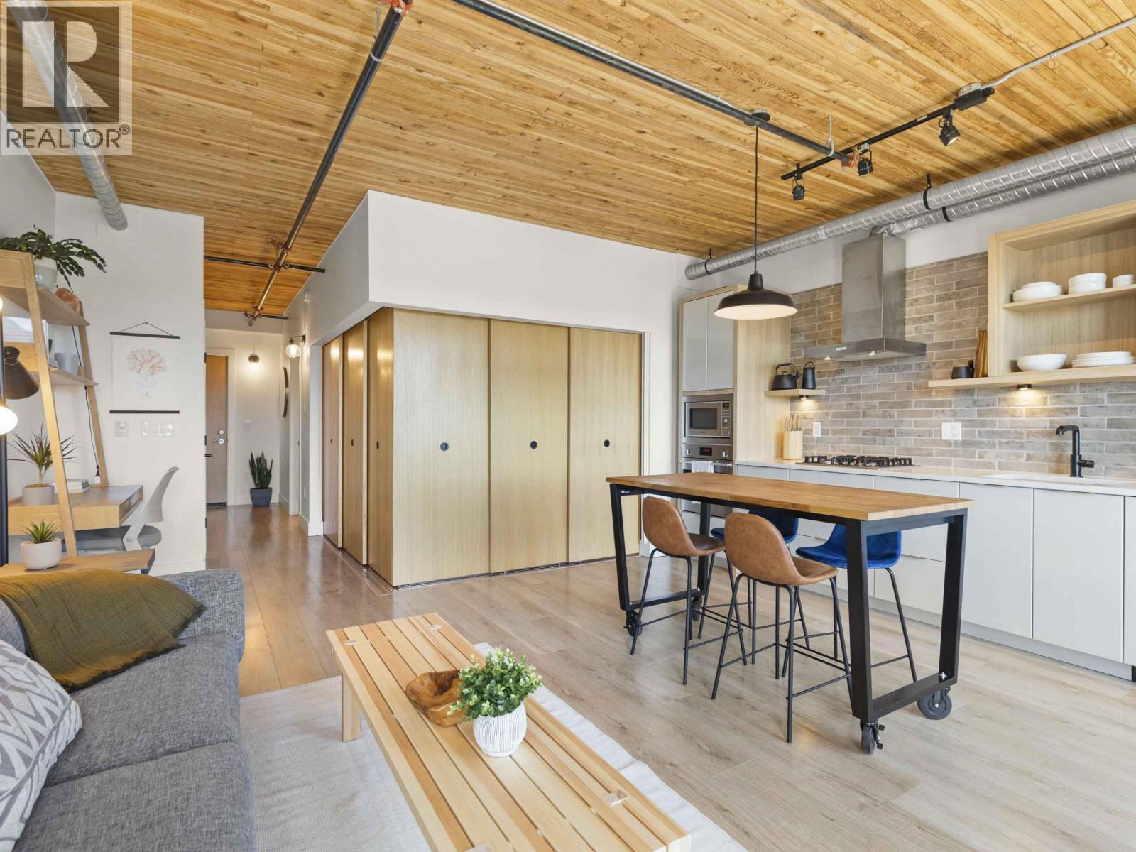 Photo 11 of 308 4223 Hastings Street, Burnaby BC