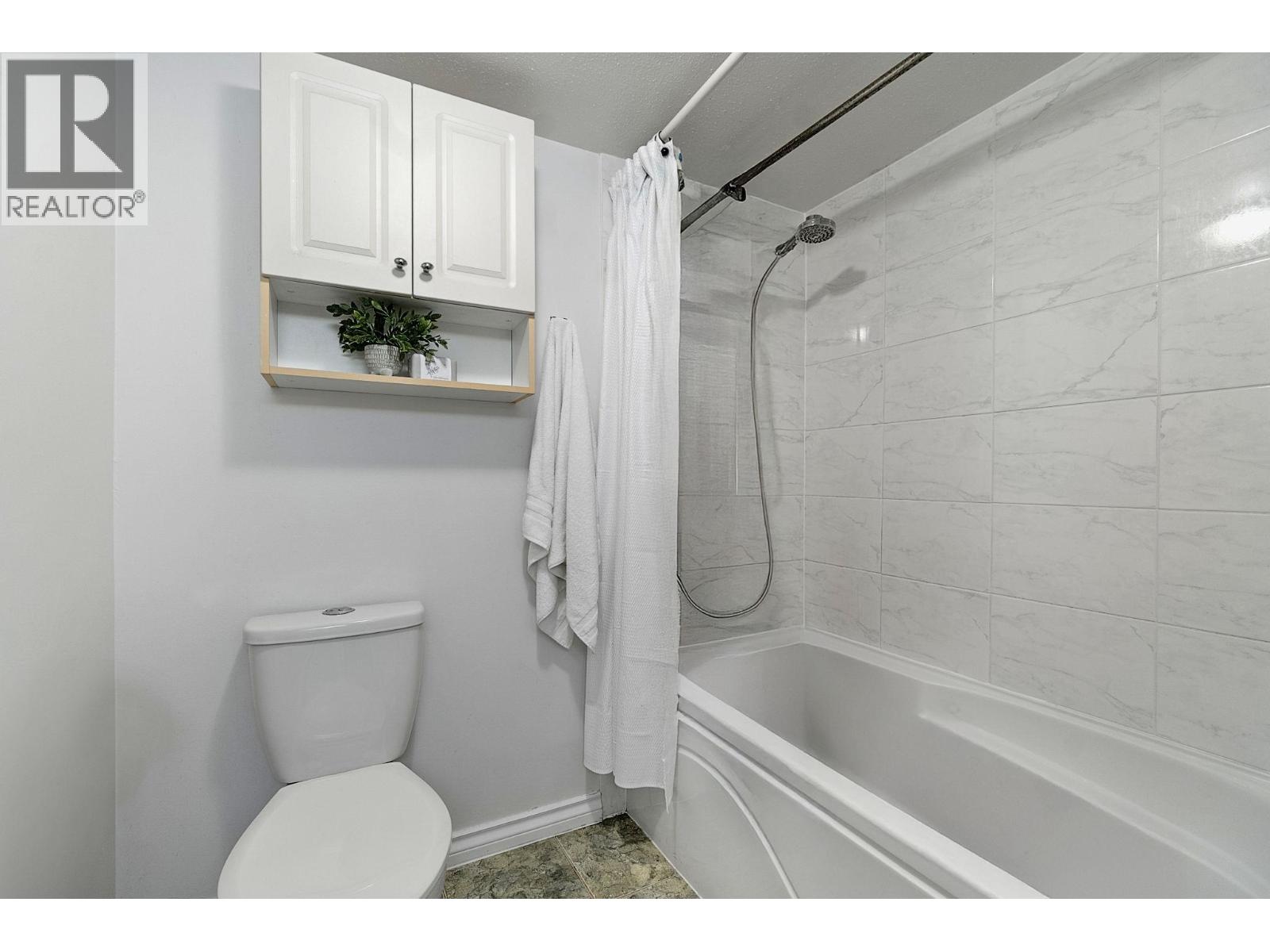 Photo 19 of 18 385 Ginger Drive, New Westminster BC