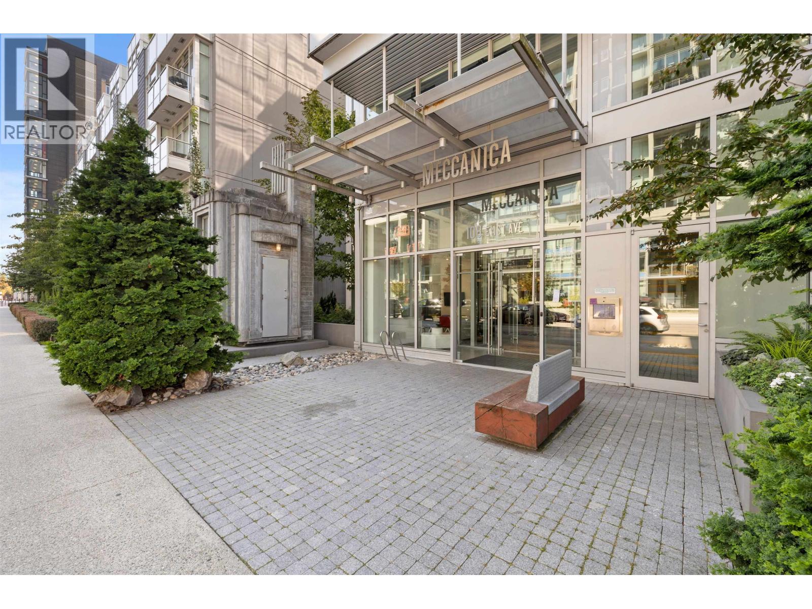 Photo 2 of 711 108 E 1st Avenue, Vancouver BC