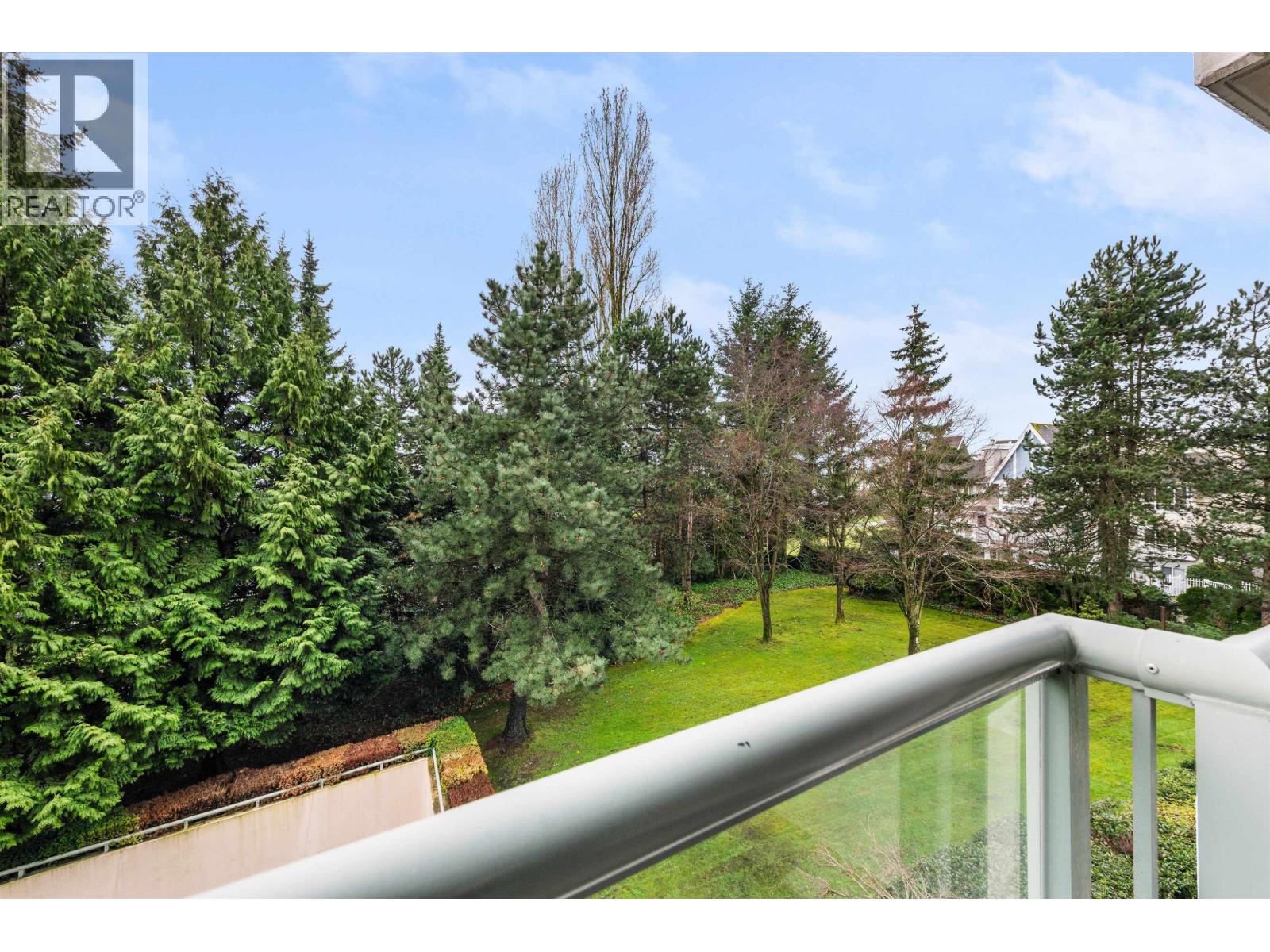 Photo 26 of 306 6622 Southoaks Crescent, Burnaby BC