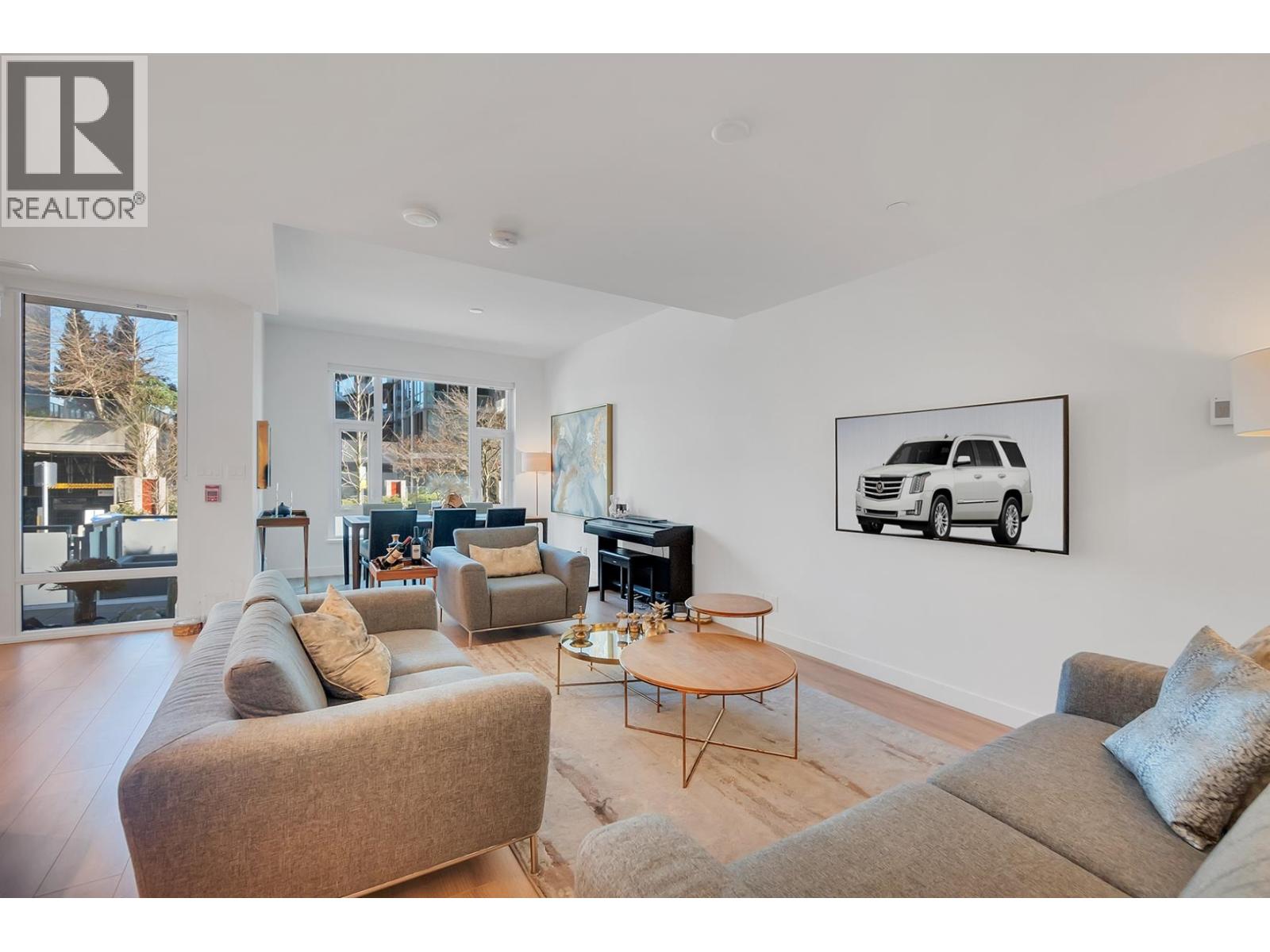 Photo 4 of 107 1500 Fern Street, North Vancouver BC