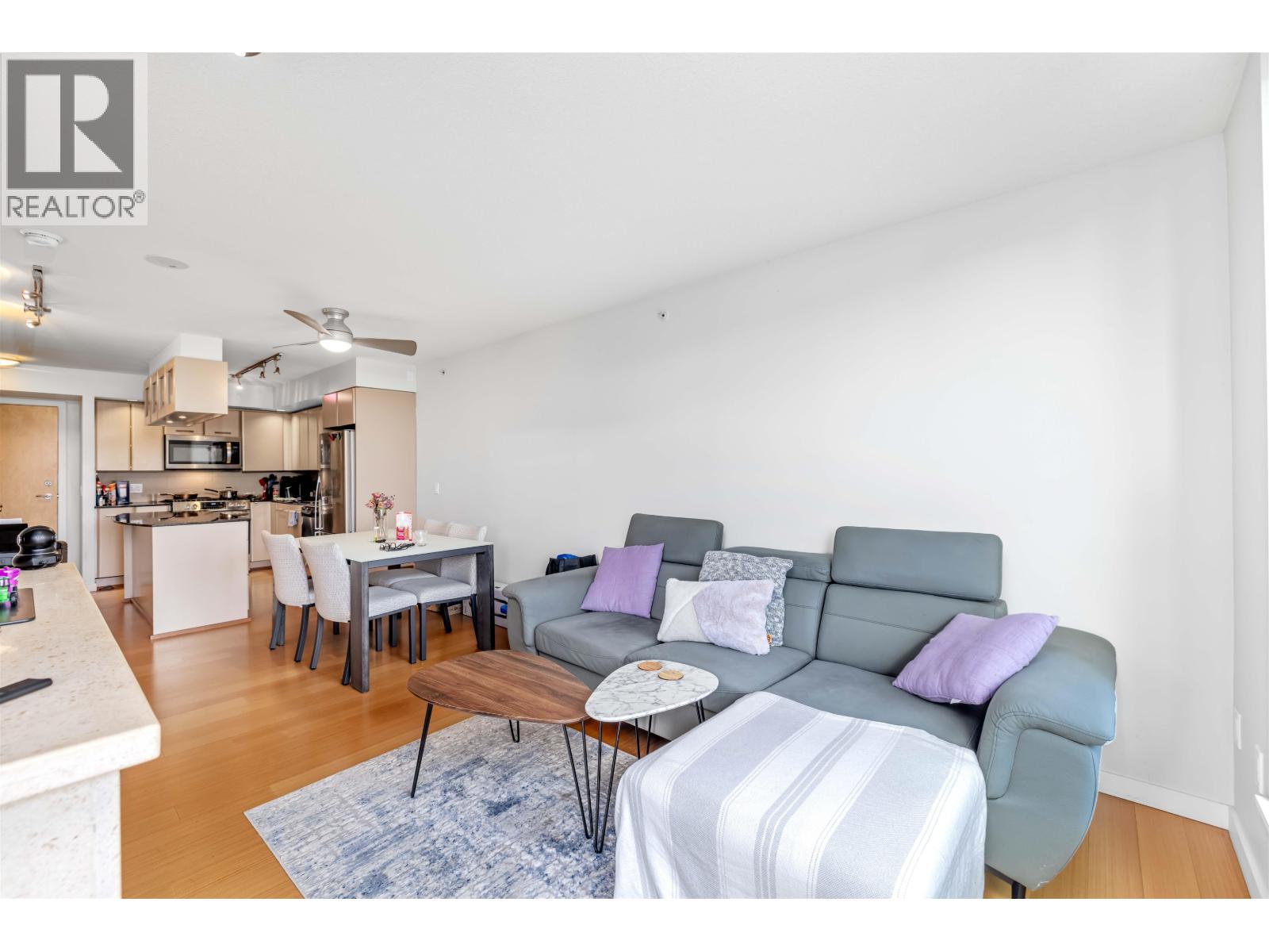 Photo 12 of 602 683 W Victoria Park, North Vancouver BC