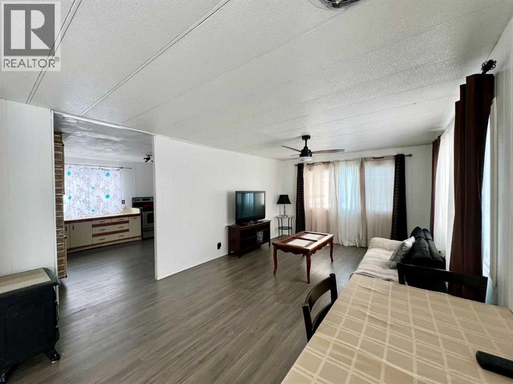 Photo 10 of 239 3223 83 Street Nw, Calgary AB