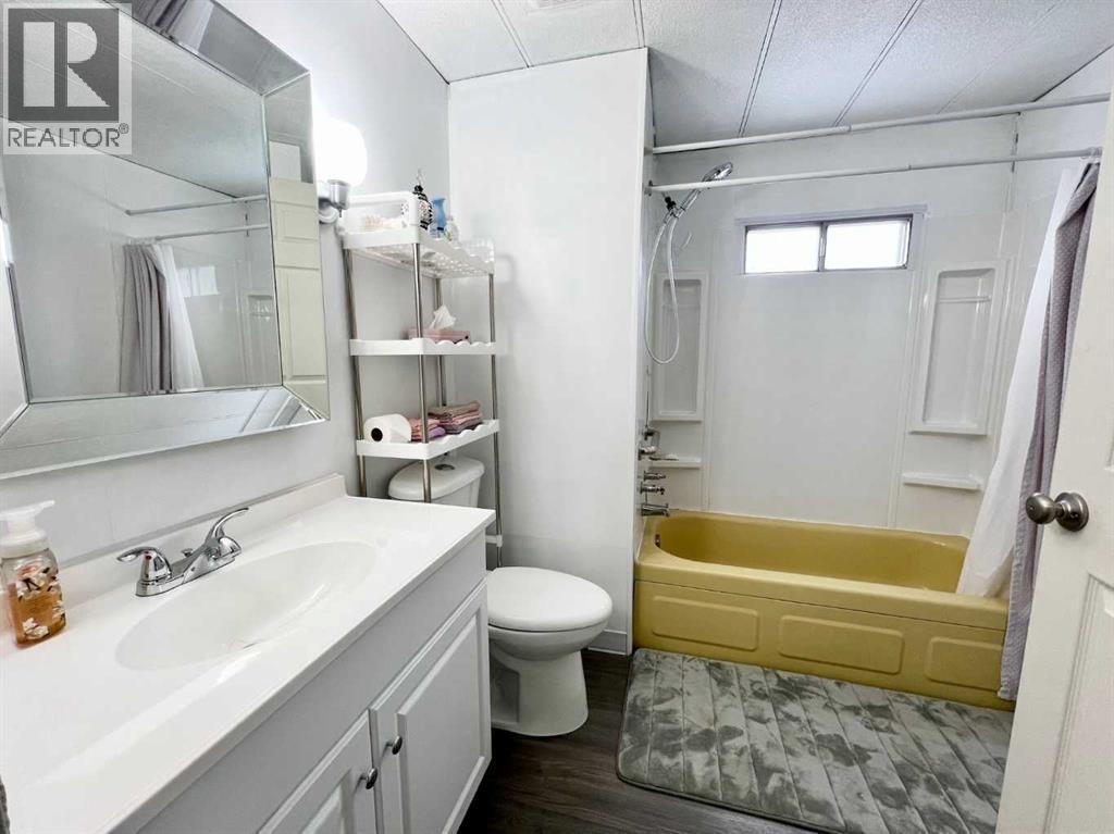 Photo 14 of 239 3223 83 Street Nw, Calgary AB