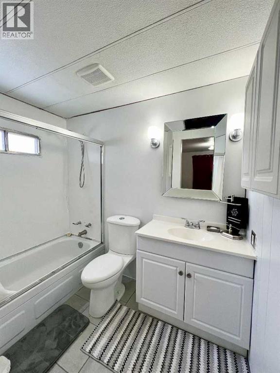 Photo 17 of 239 3223 83 Street Nw, Calgary AB