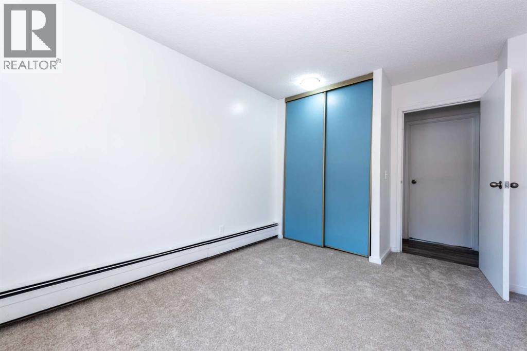 Photo 18 of 314 4944 Dalton Drive, Calgary AB