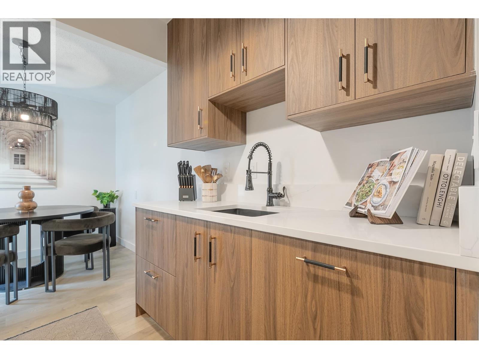 Photo 8 of 204 2240 Wall Street, Vancouver BC