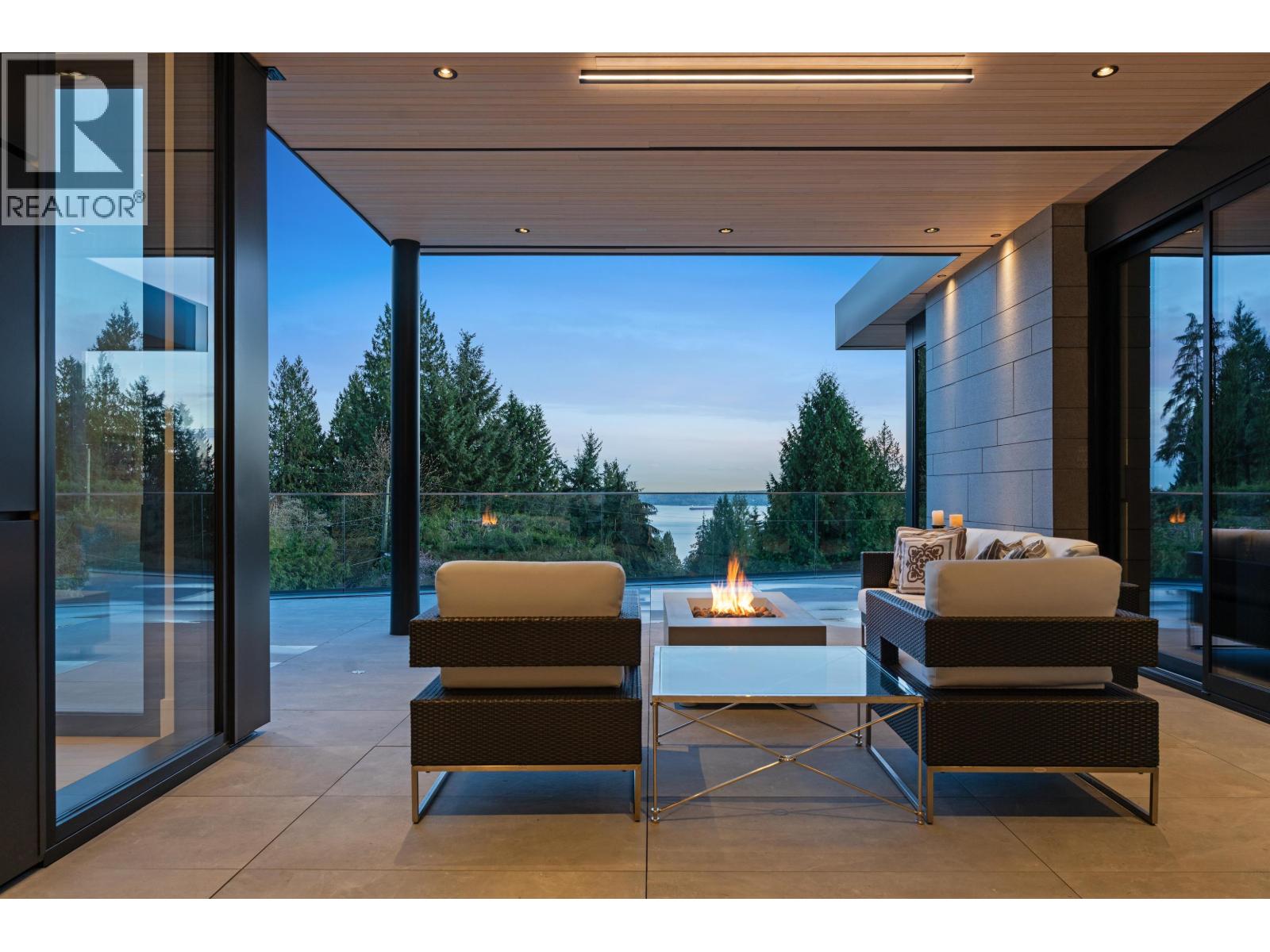 Photo 28 of 2965 Altamont Crescent, West Vancouver BC