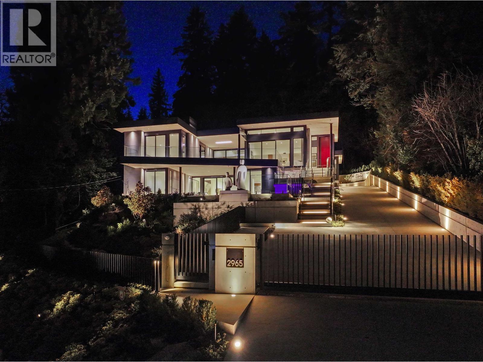 Photo 39 of 2965 Altamont Crescent, West Vancouver BC