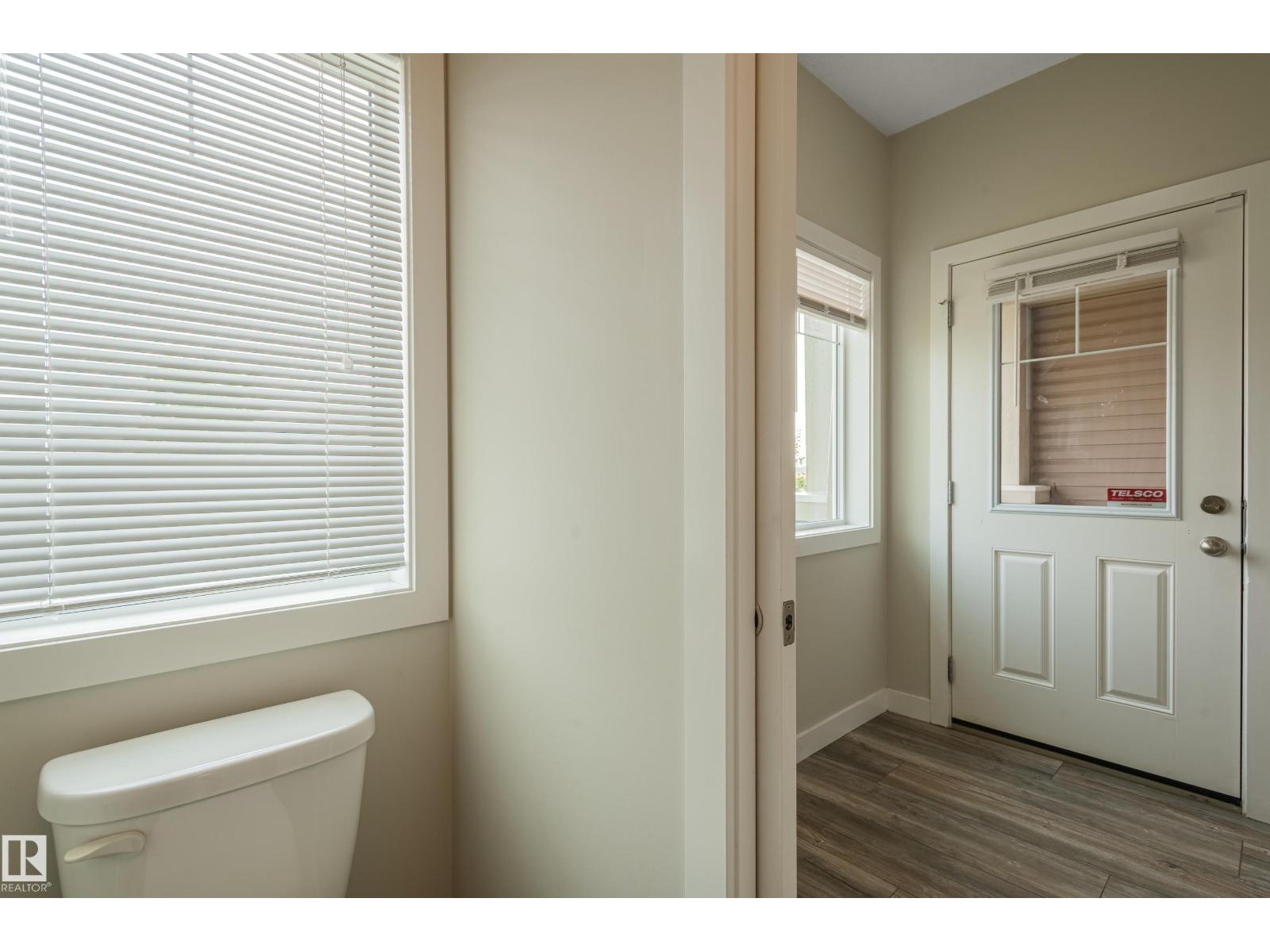 Photo 41 of 207 Griesbach Rd Nw, Edmonton AB