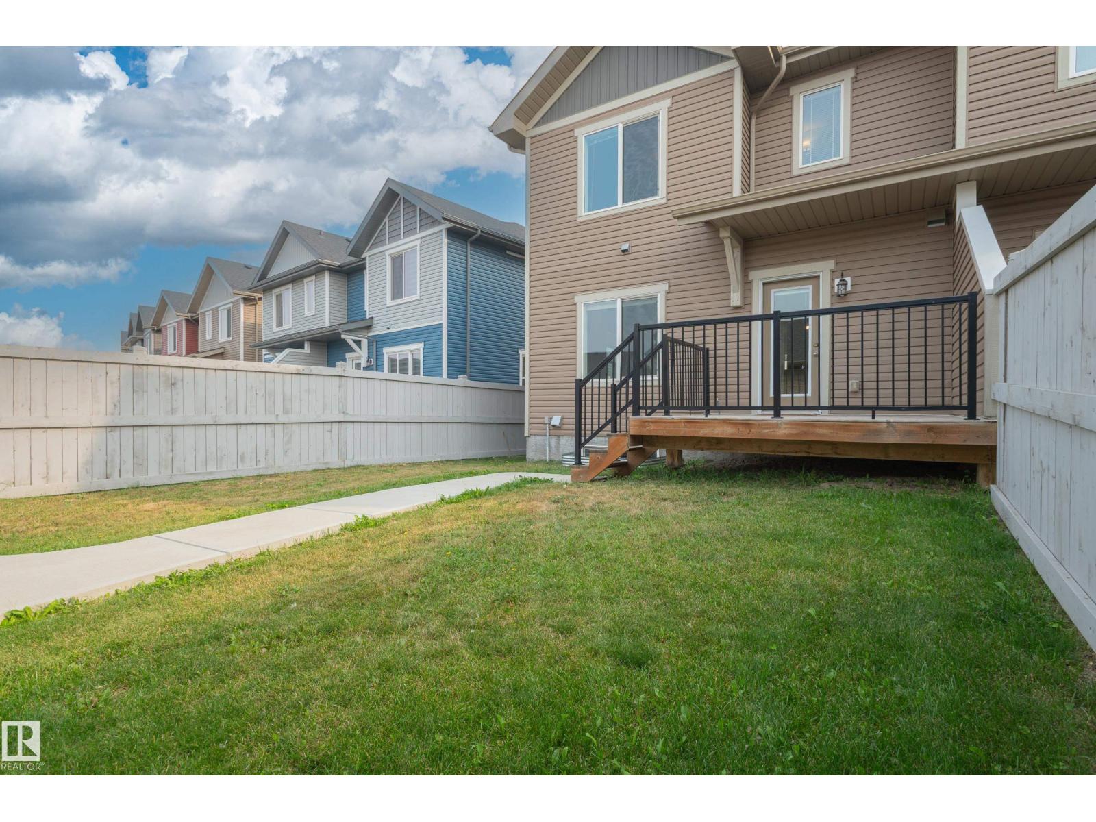 Photo 65 of 207 Griesbach Rd Nw, Edmonton AB