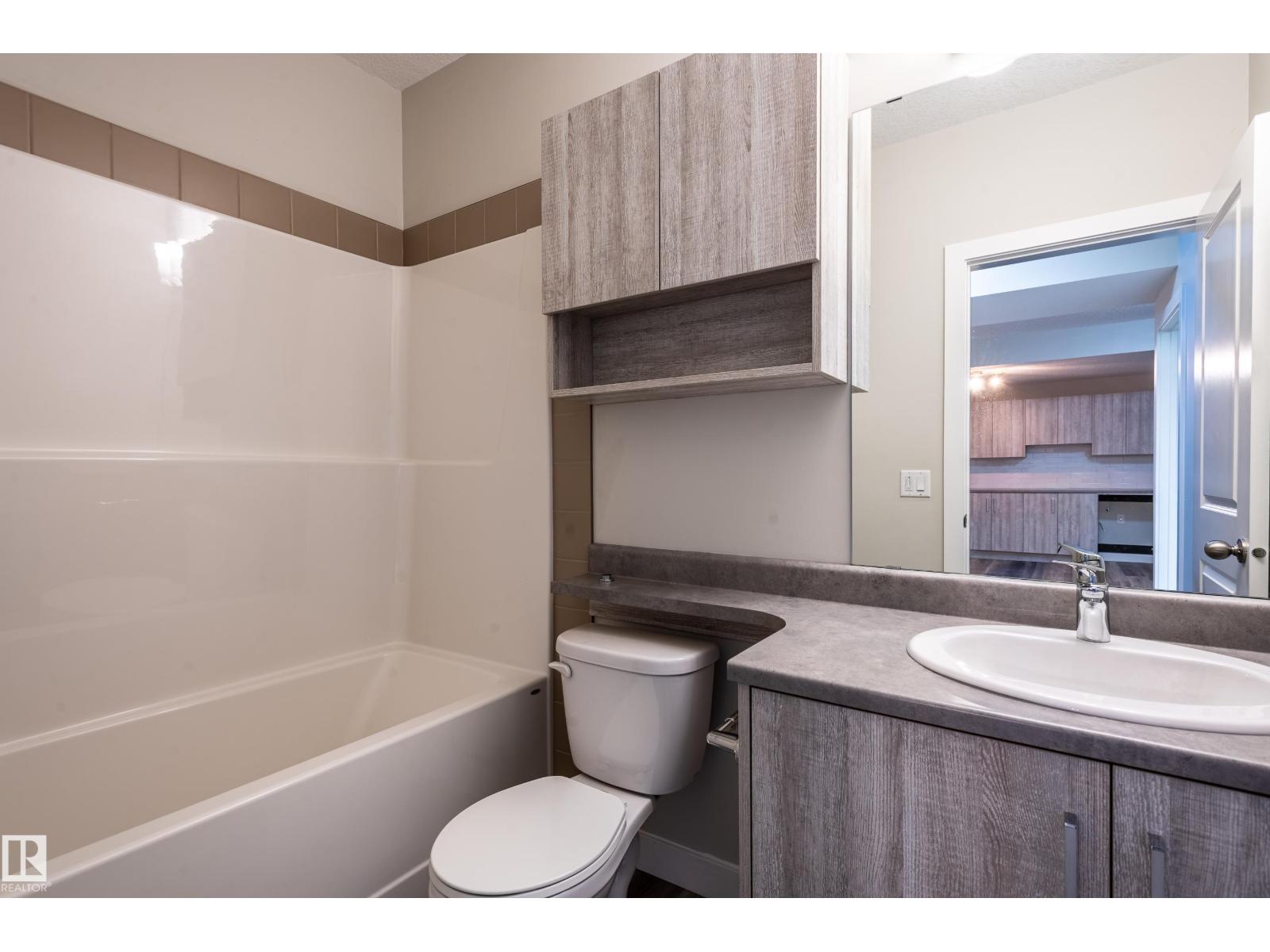 Photo 57 of 207 Griesbach Rd Nw, Edmonton AB