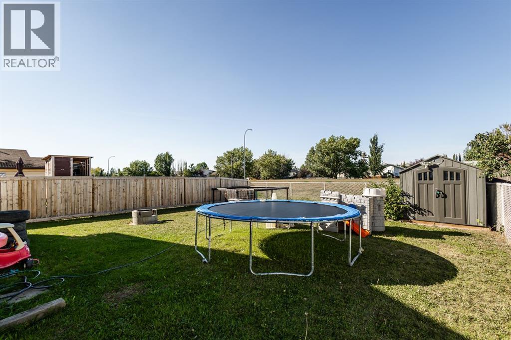 Photo 3 of 9330 67 Avenue, Grande Prairie AB