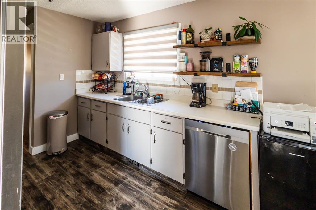 Photo 11 of 9330 67 Avenue, Grande Prairie AB