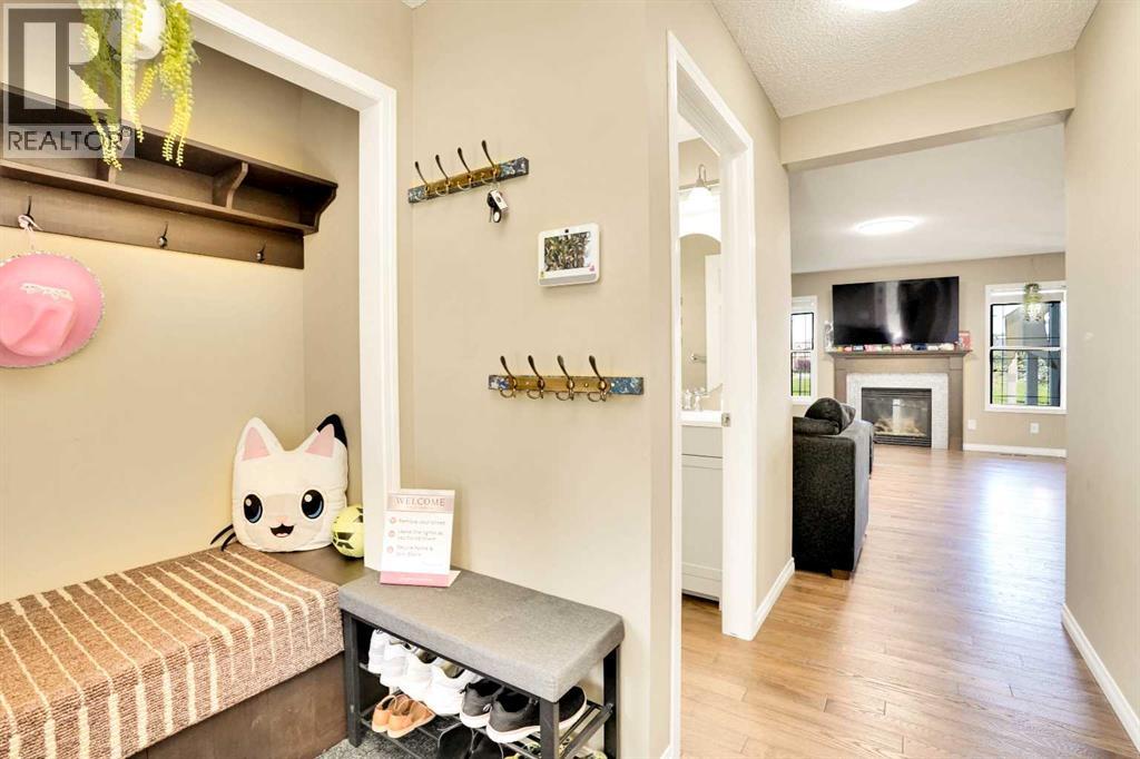 Photo 2 of 174 Windstone Avenue Sw, Airdrie AB