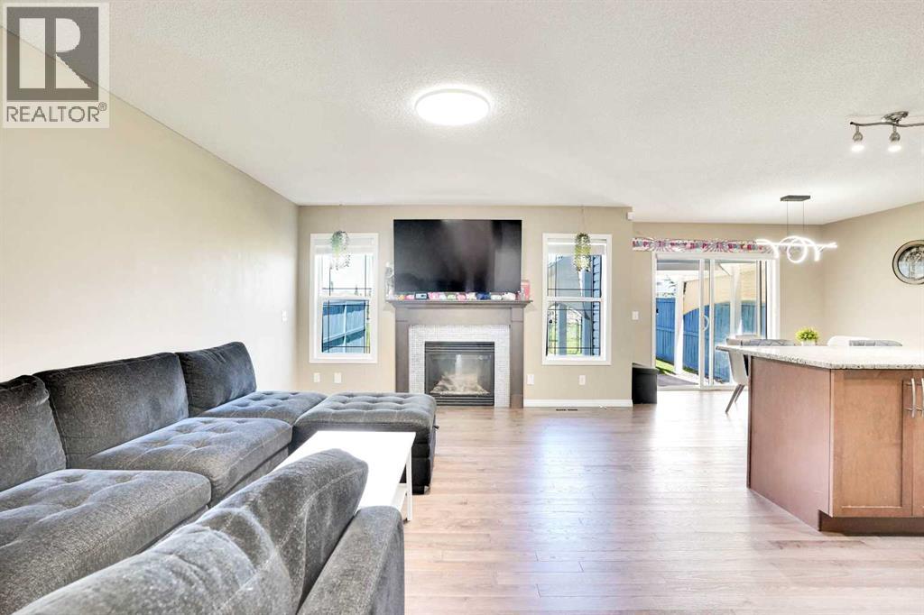 Photo 5 of 174 Windstone Avenue Sw, Airdrie AB