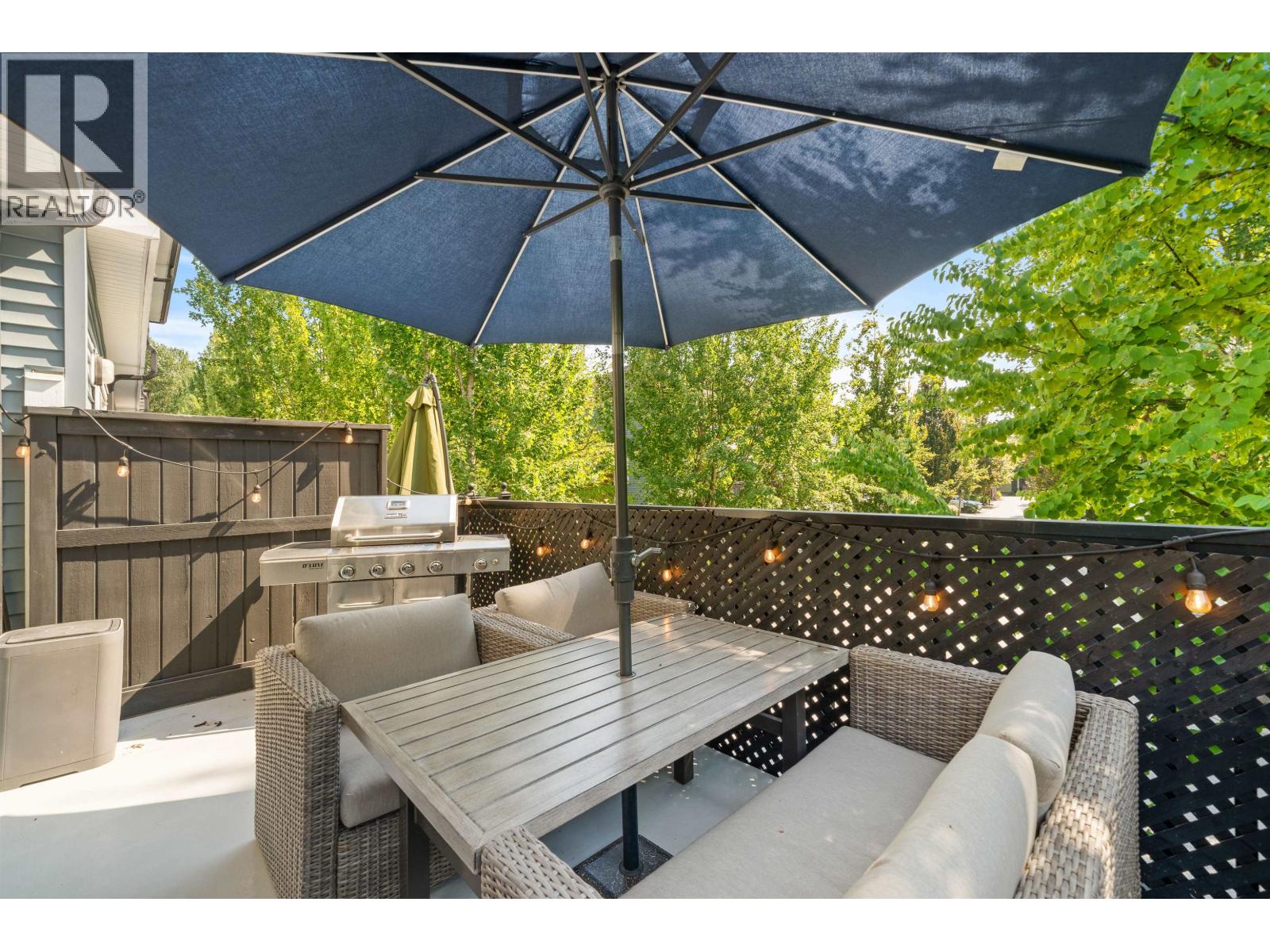 Photo 17 of 15 19572 Fraser Way, Pitt Meadows BC