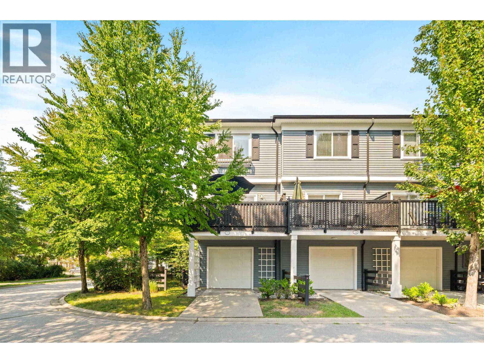 Photo 34 of 15 19572 Fraser Way, Pitt Meadows BC