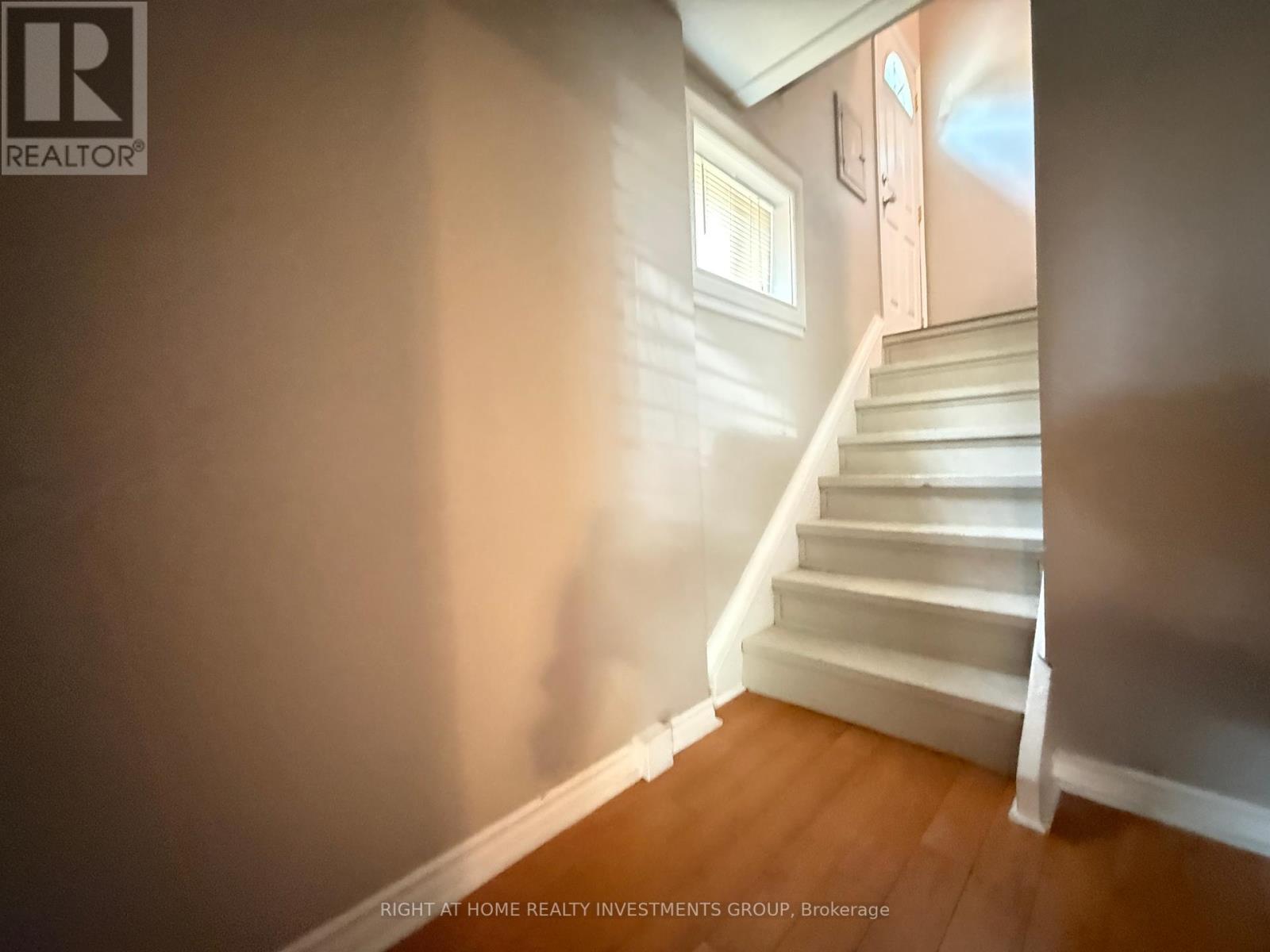 Photo 2 of Bsmt 34 Risdon Court, Toronto ON