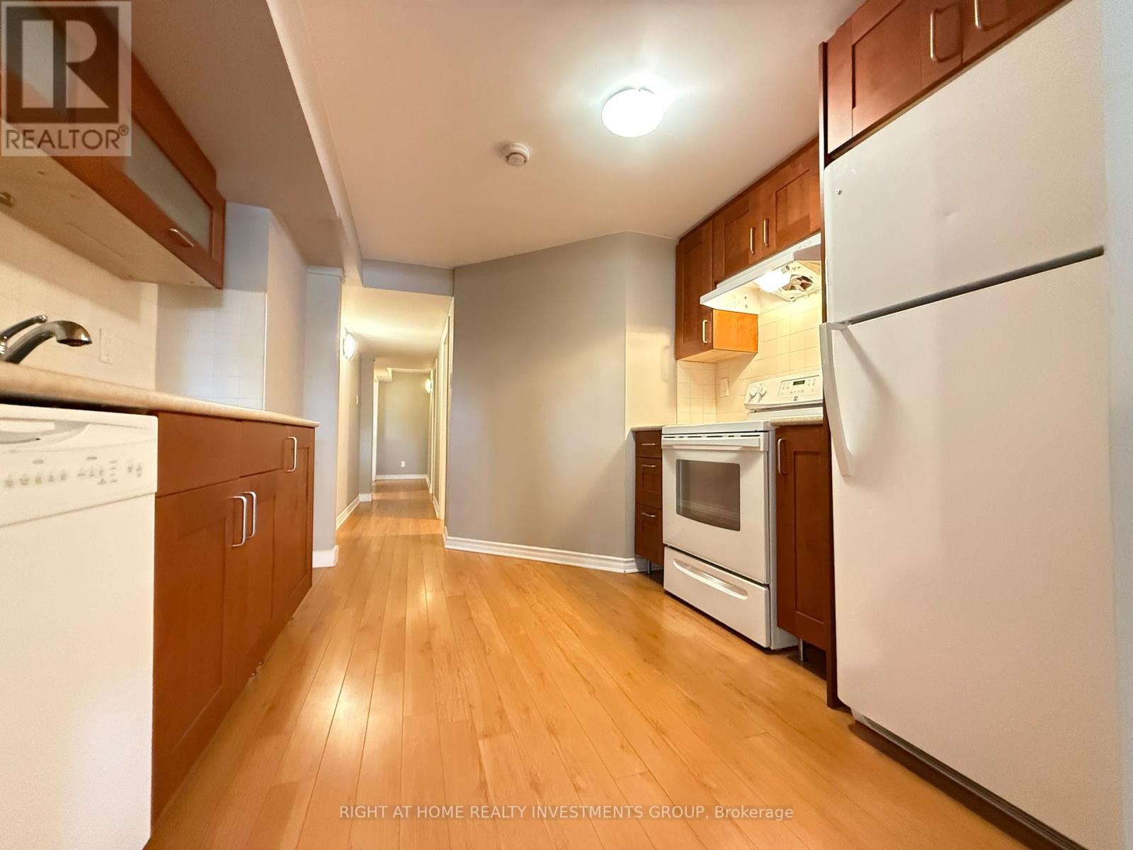 Photo 5 of Bsmt 34 Risdon Court, Toronto ON