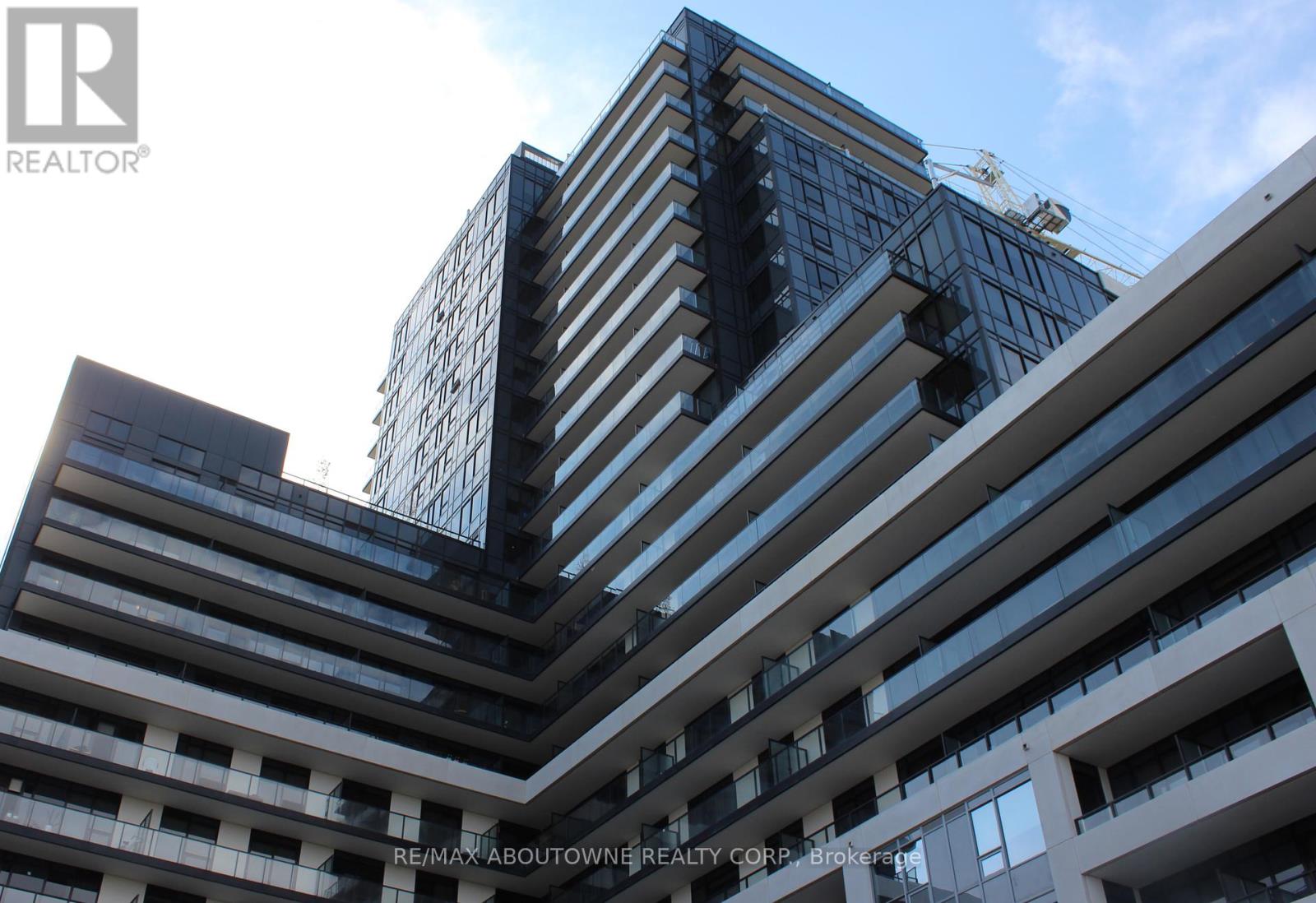 Photo 14 of 1602 3220 William Coltson Avenue, Oakville ON
