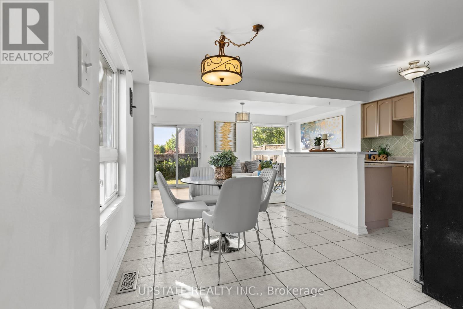 Photo 13 of 49 Sand Cherry Crescent, Brampton ON
