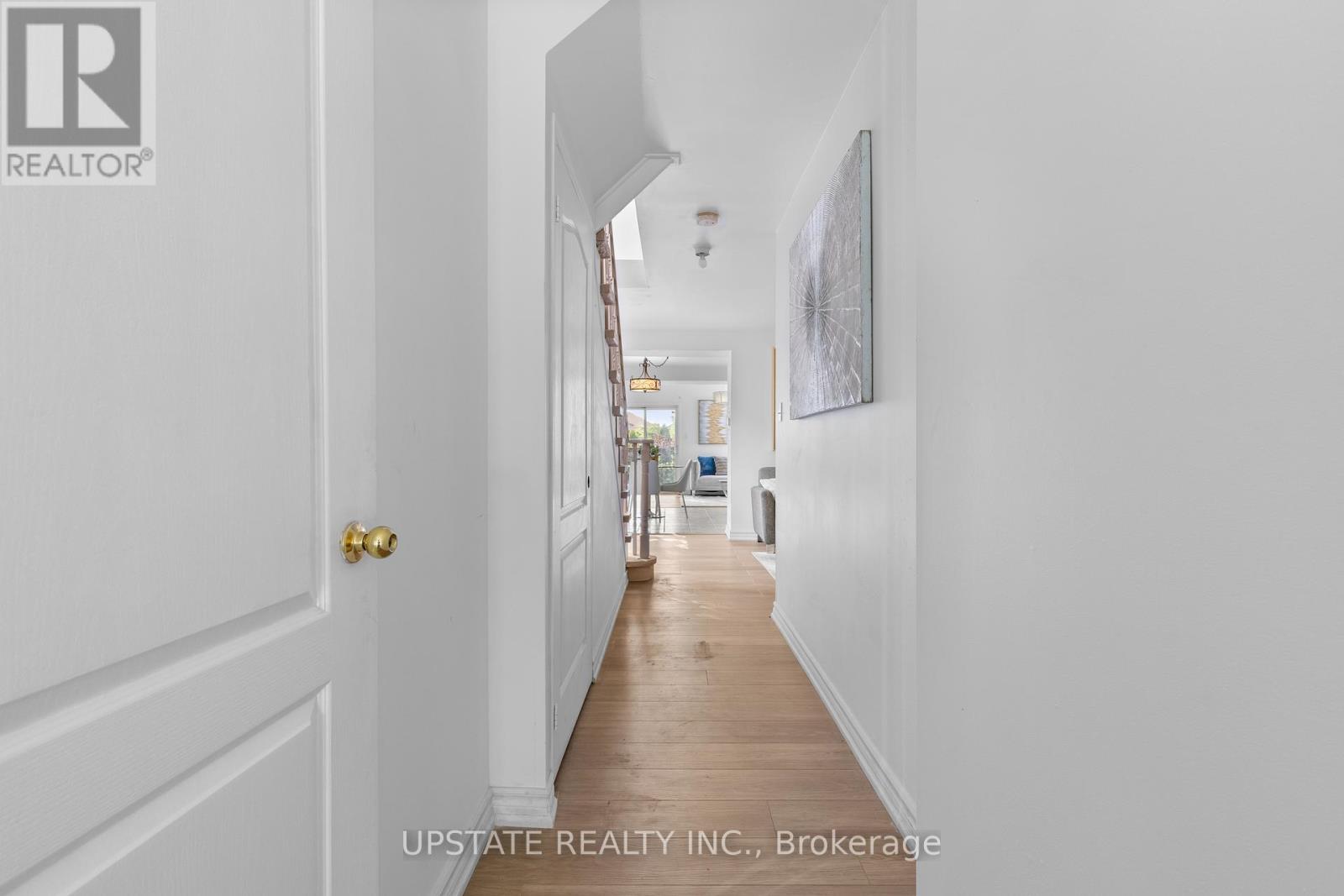 Photo 17 of 49 Sand Cherry Crescent, Brampton ON