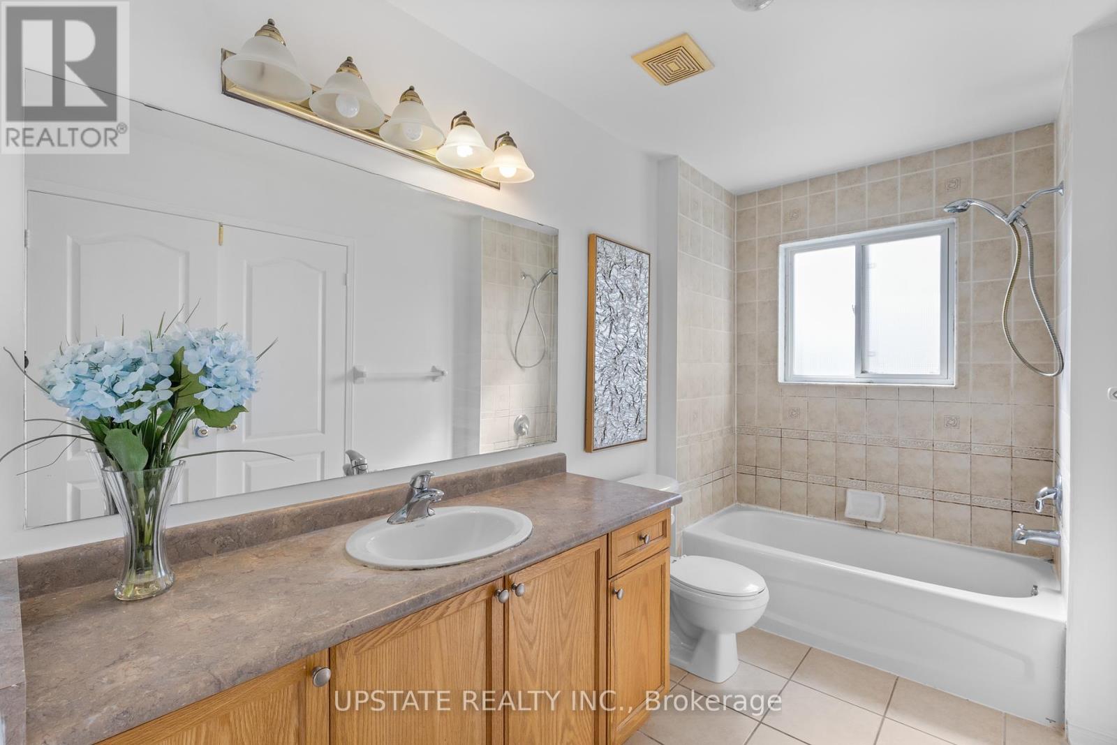 Photo 21 of 49 Sand Cherry Crescent, Brampton ON