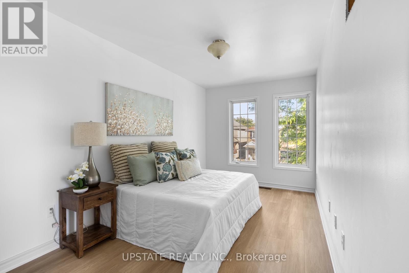Photo 26 of 49 Sand Cherry Crescent, Brampton ON
