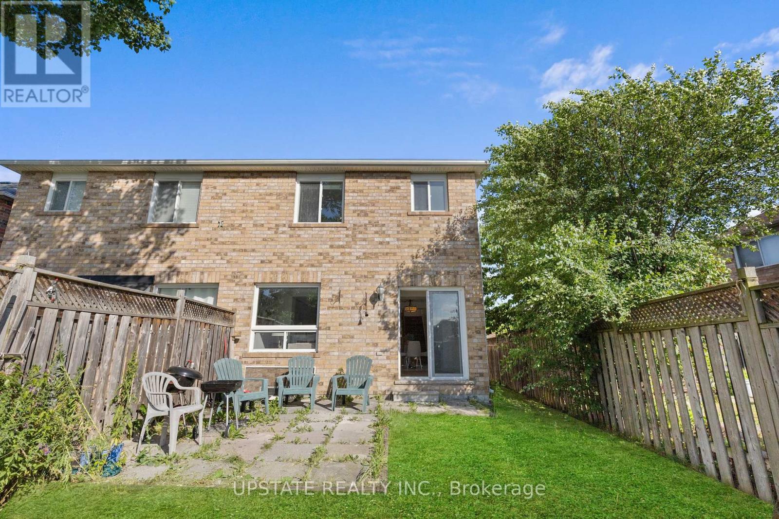 Photo 33 of 49 Sand Cherry Crescent, Brampton ON