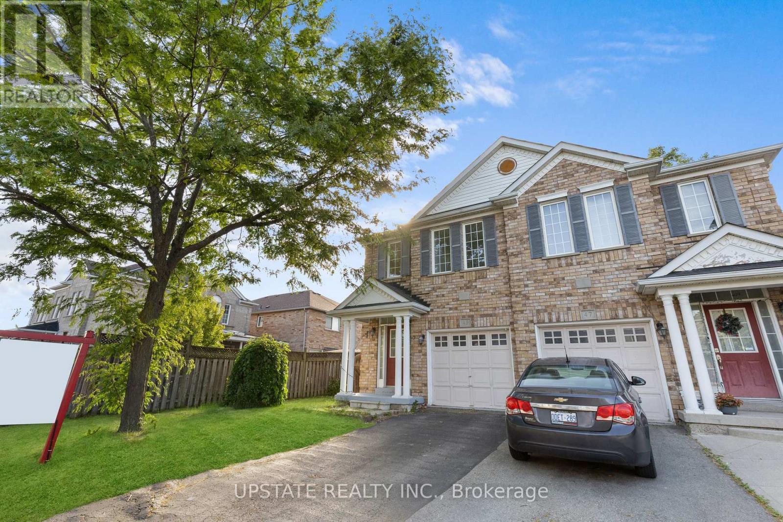Photo 7 of 49 Sand Cherry Crescent, Brampton ON