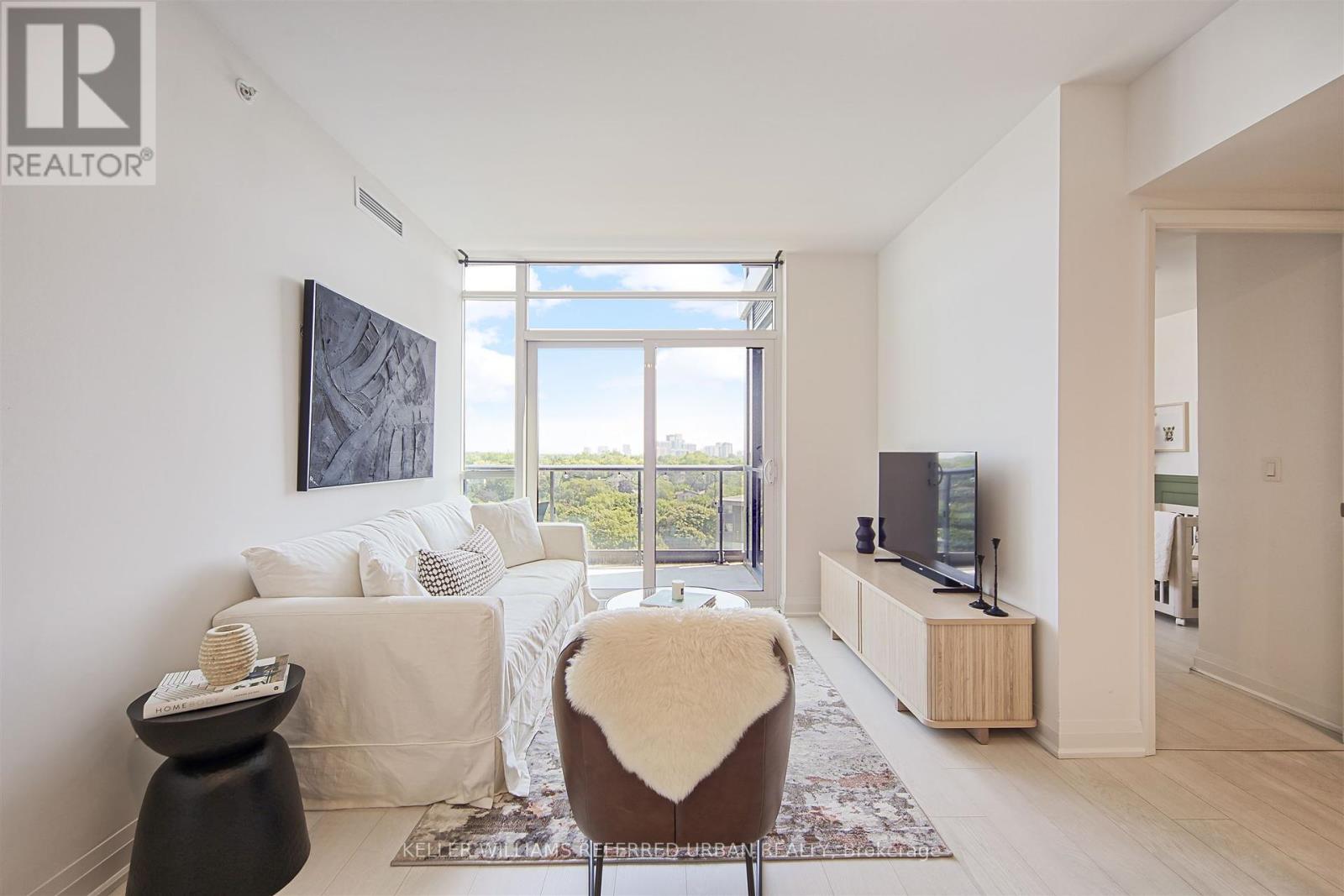 Photo 2 of 1029 26 Gibbs Road, Toronto ON