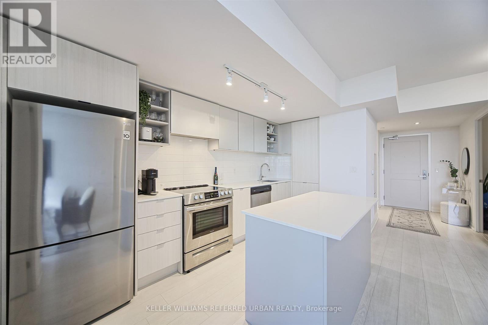 Photo 7 of 1029 26 Gibbs Road, Toronto ON