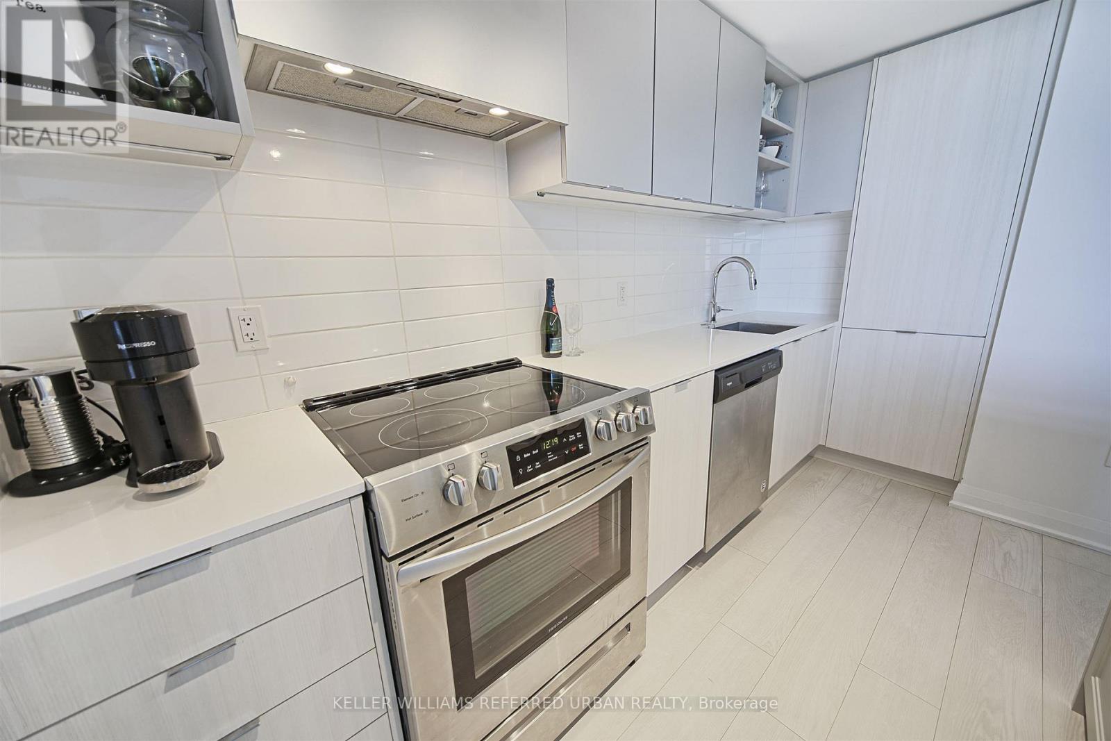 Photo 9 of 1029 26 Gibbs Road, Toronto ON