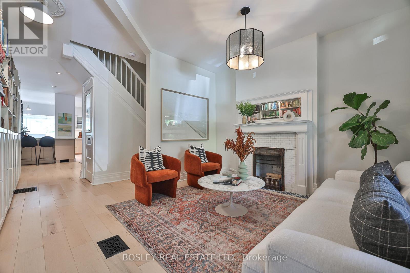 Photo 14 of 21 A Grafton Avenue, Toronto ON