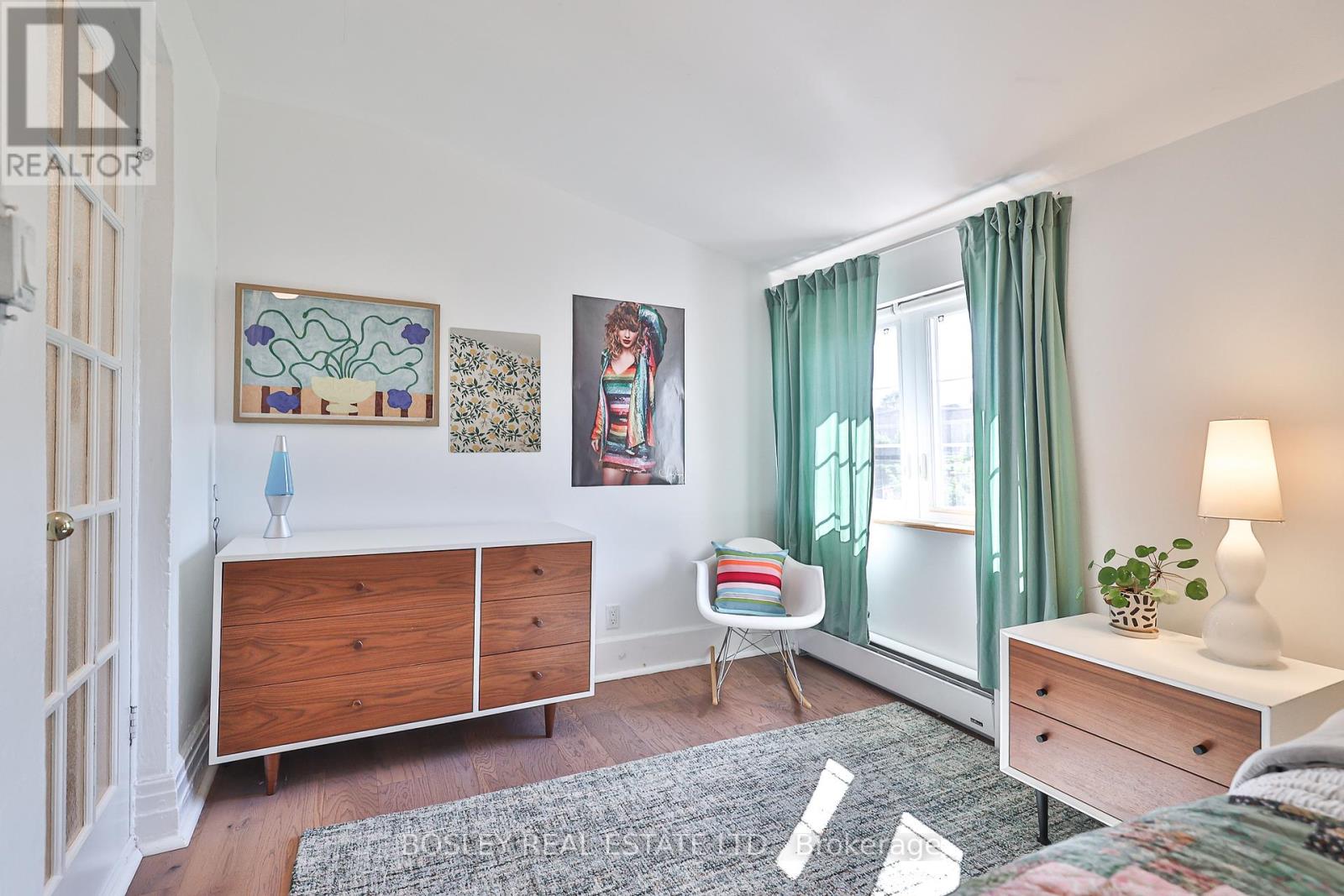 Photo 26 of 21 A Grafton Avenue, Toronto ON
