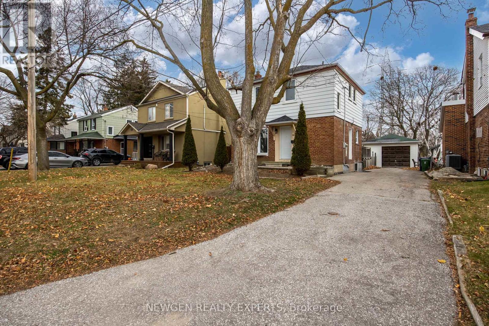 Photo 1 of 93 Ashbourne Drive, Toronto ON