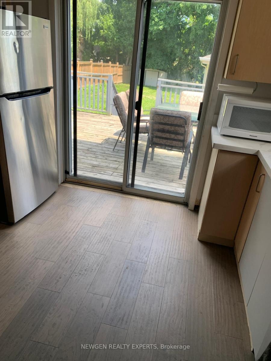 Photo 23 of 93 Ashbourne Drive, Toronto ON