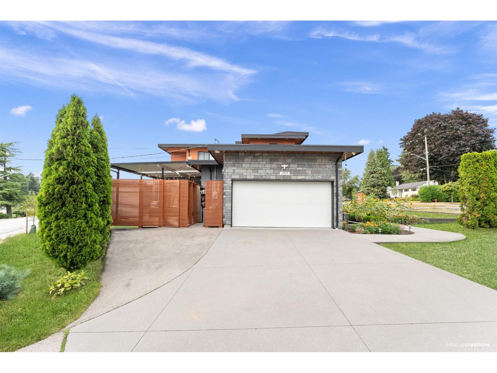 Photo 2 of 10078 Mary Drive, Surrey BC