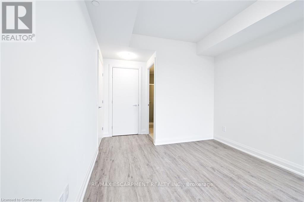 Photo 30 of 901 385 Winston Road, Grimsby ON