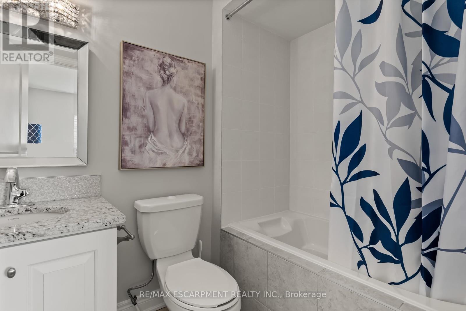 Photo 27 of 129 Fingland Crescent, Hamilton ON