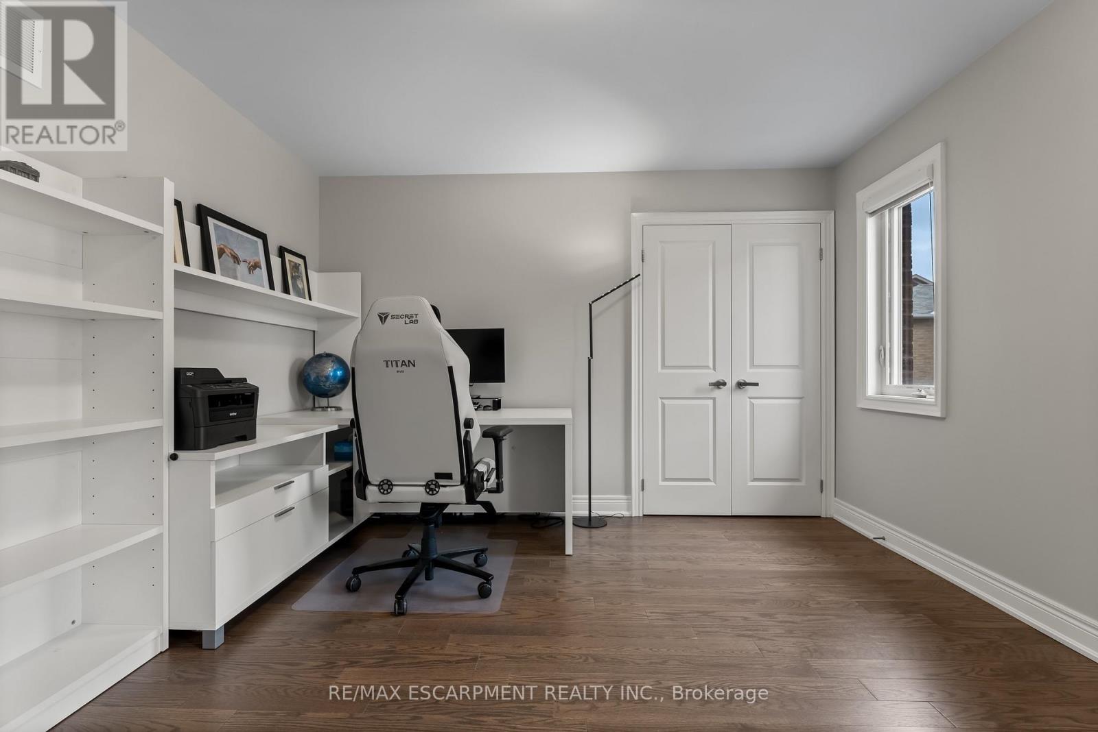 Photo 28 of 129 Fingland Crescent, Hamilton ON